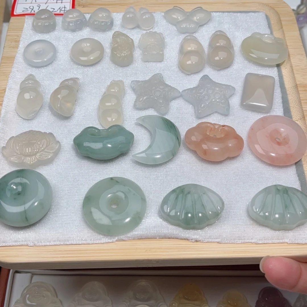 玛瑙/玉髓颈饰合金