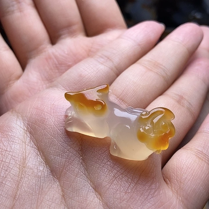 玛瑙/玉髓颈饰未镶嵌梦**行