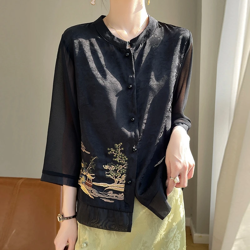2025新款复古国风纯色刺绣珍珠扣七分袖宽松休闲通勤缎面开衫