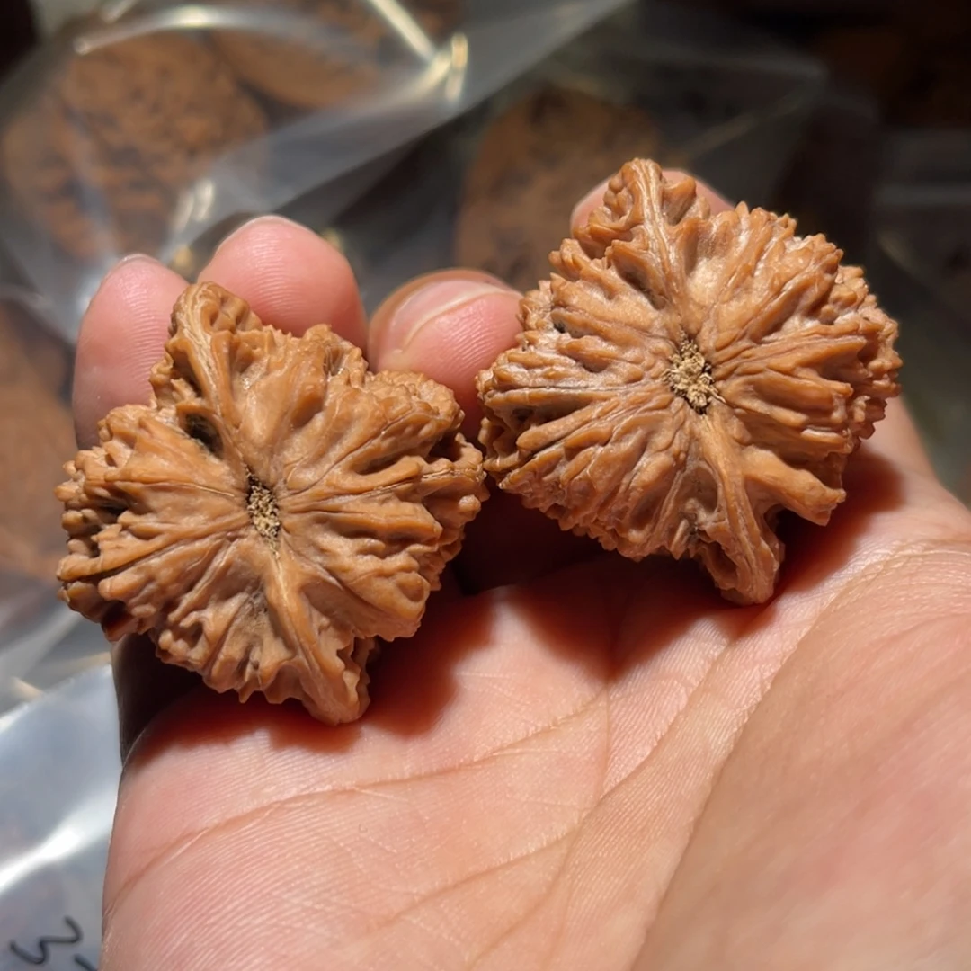 路***e吊坠文玩核桃40马蹄核桃