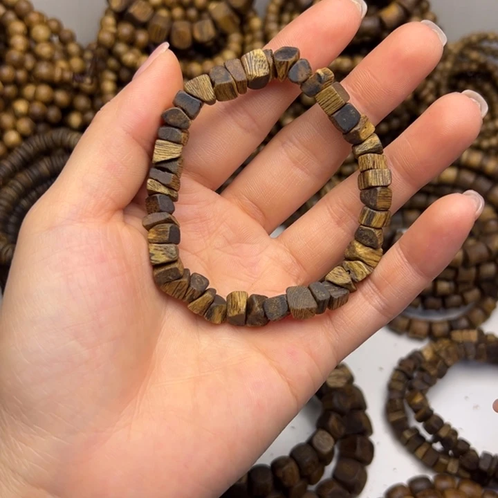 沉香碎屑沉香种植奇楠沉水浮 碎银子6克