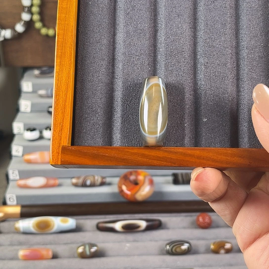 鹌***蛋玛瑙/玉髓合金颈饰