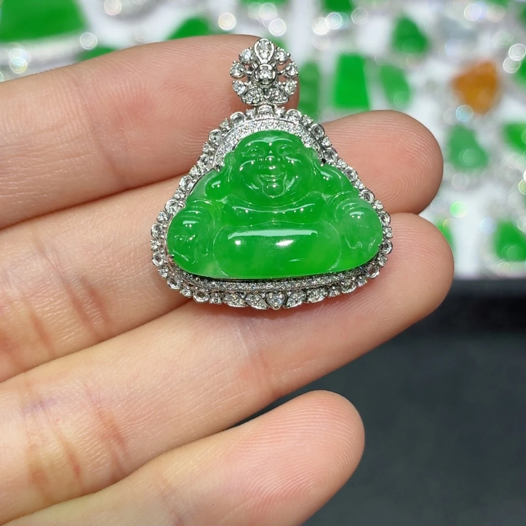 翡翠18K金镶嵌颈饰缅甸翡翠