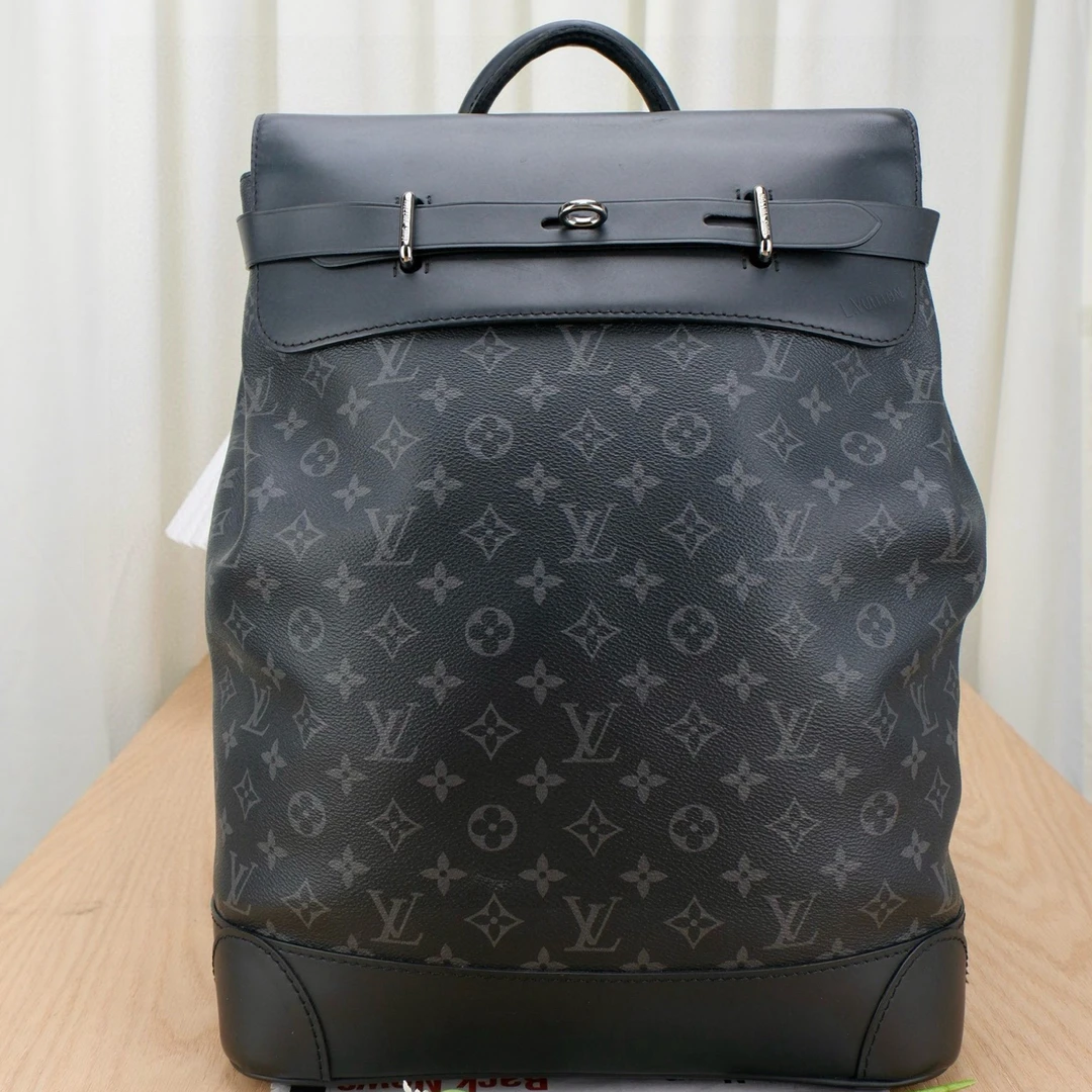未使用 LouisVuitton/路易威登 8402 LV Steamer 黑老花黑色胸针