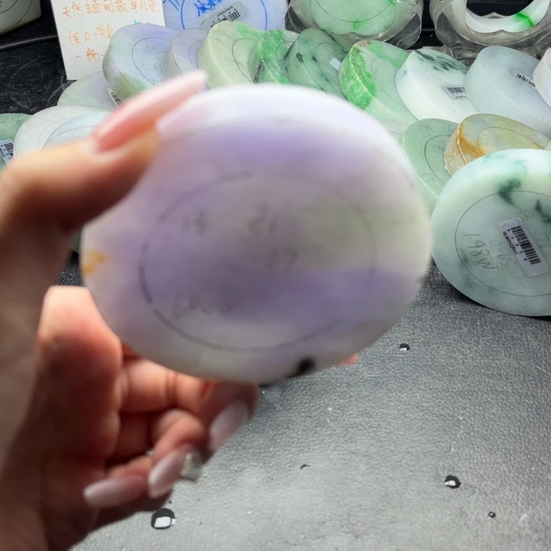 定制翡翠未镶嵌翡翠