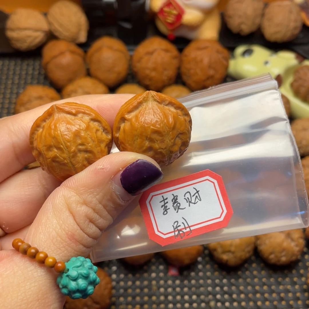 李***财文玩核桃吊坠24尺全品小官帽