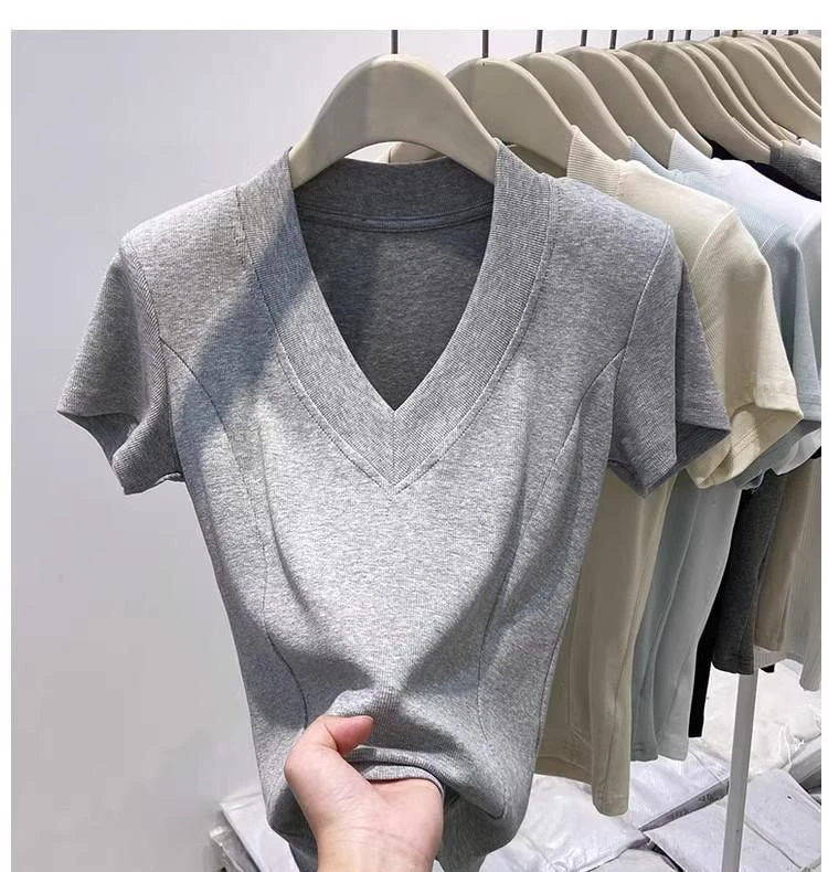 2025气质网红正肩夏季大V领设计款修身显瘦洋气百搭简约短袖T恤女
