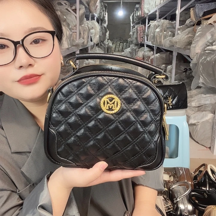 PU黄牛皮（革）PVC时尚潮流时尚