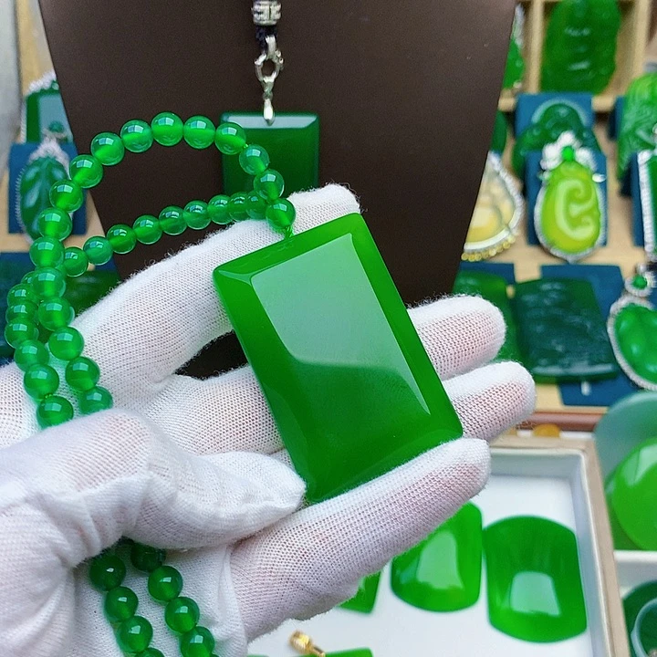 玛瑙/玉髓吊坠未镶嵌