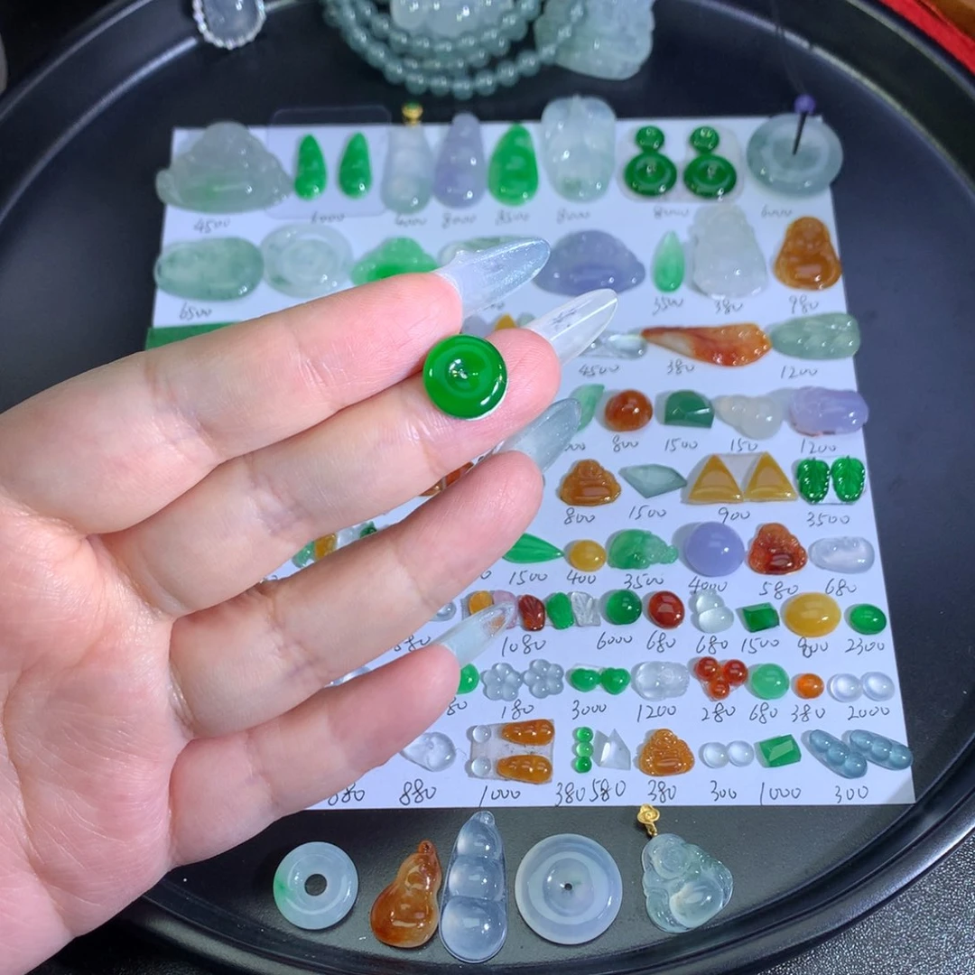 翡翠未镶嵌吊坠(不含链)绿扣