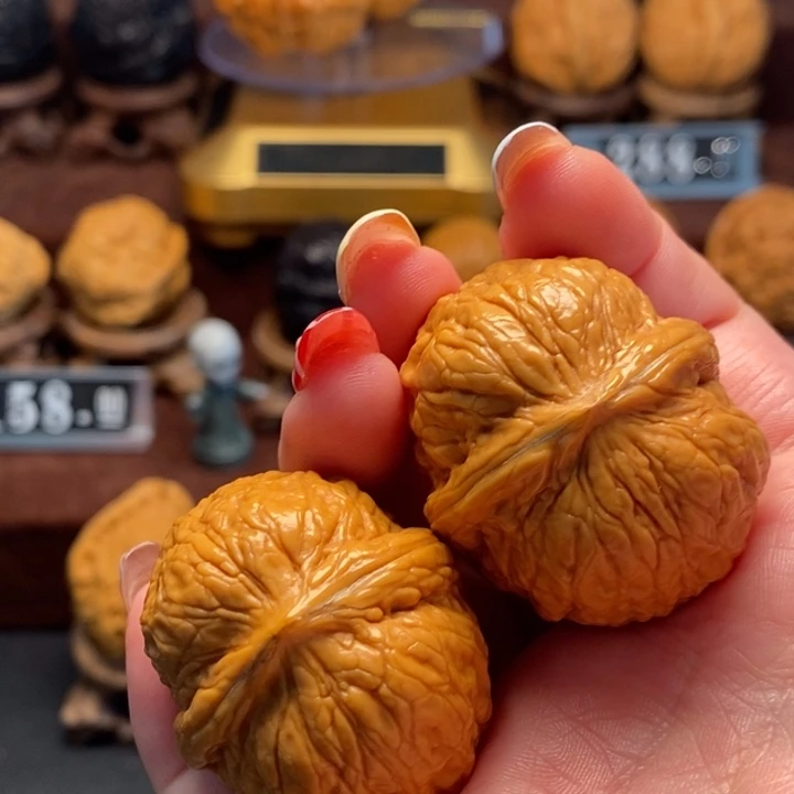 文玩核桃把件38黄金密纹