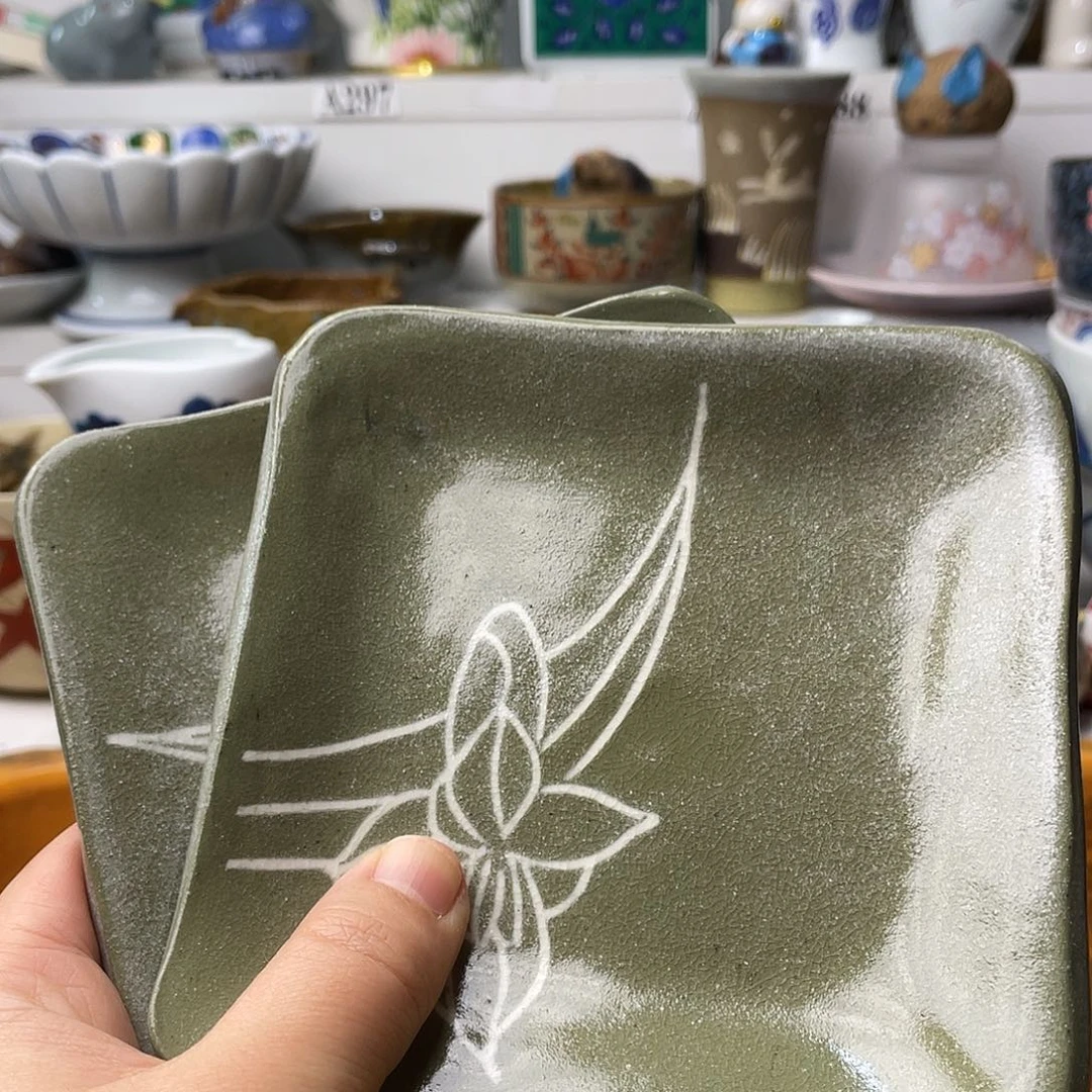 瓷片小*雀我不在这里吃饭的人太吵没时间聊