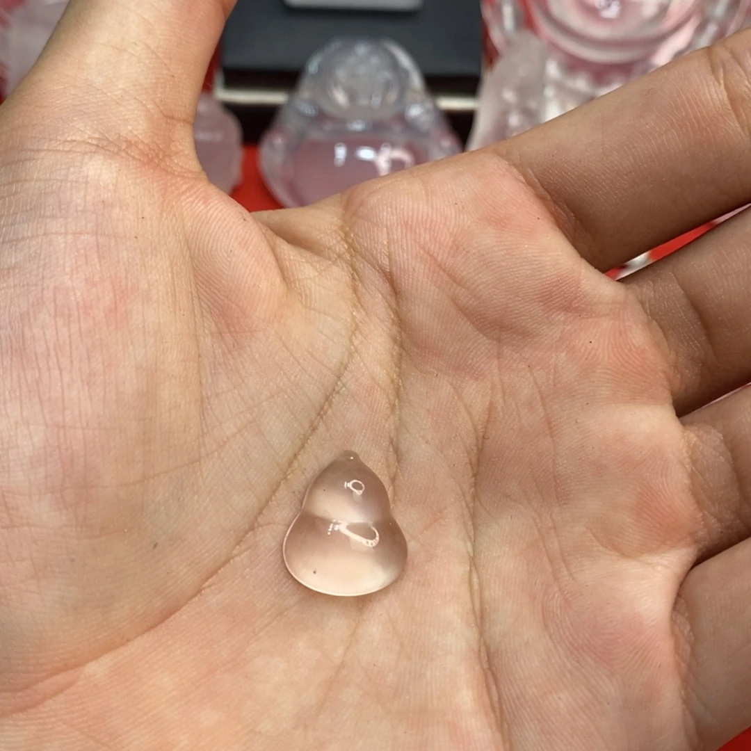 颈饰未镶嵌石英质玉