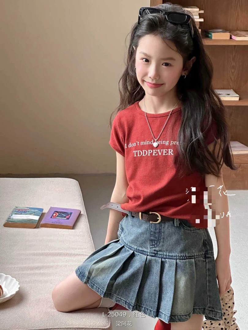 &苏珊&2025新款夏款套装T恤牛仔裙套装洋气7559