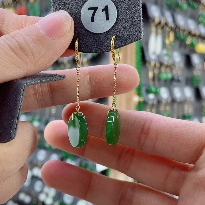 18K金镶嵌和田玉耳饰