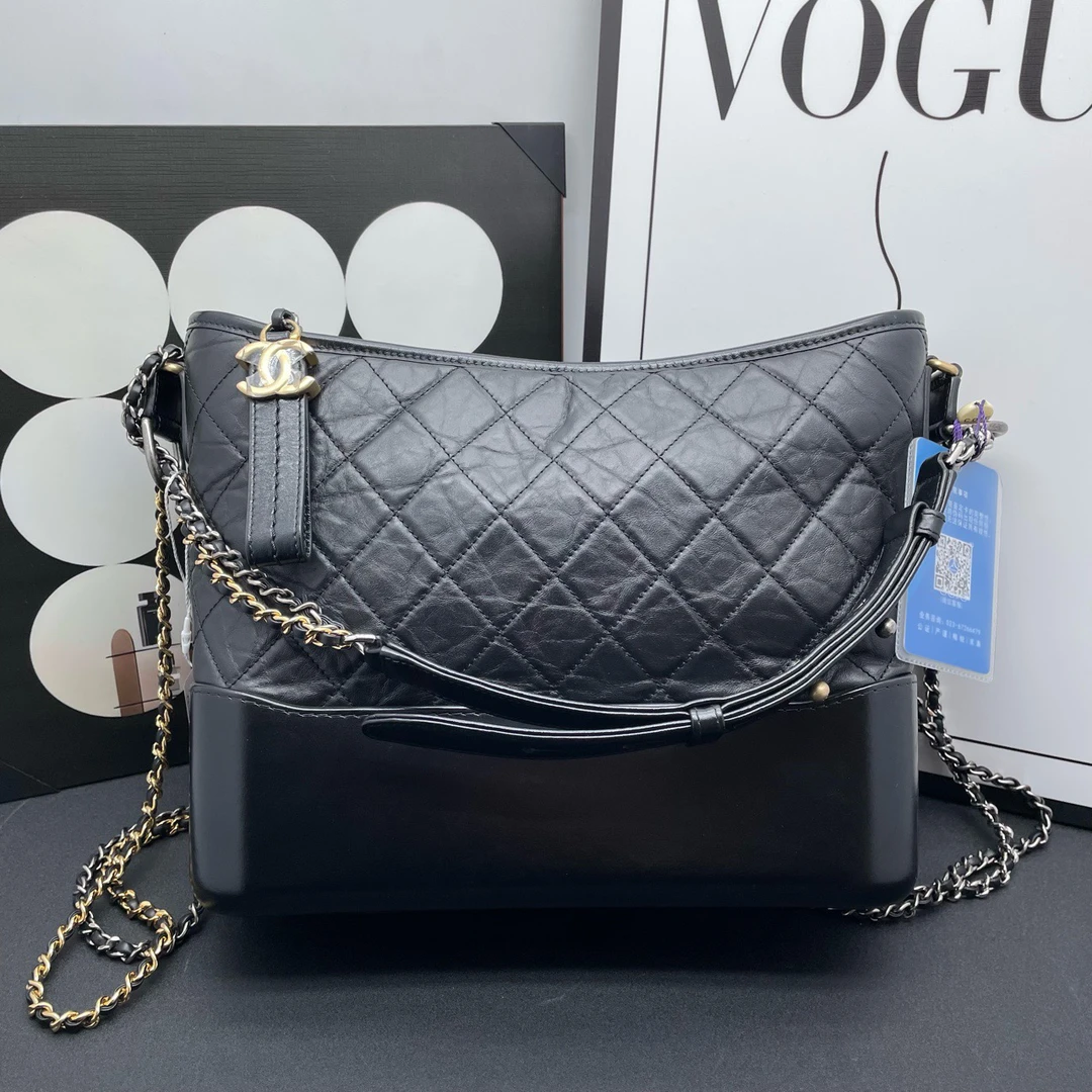 95新 Chanel/香奈儿 黑金流浪包中号 27开镭射 98新成色