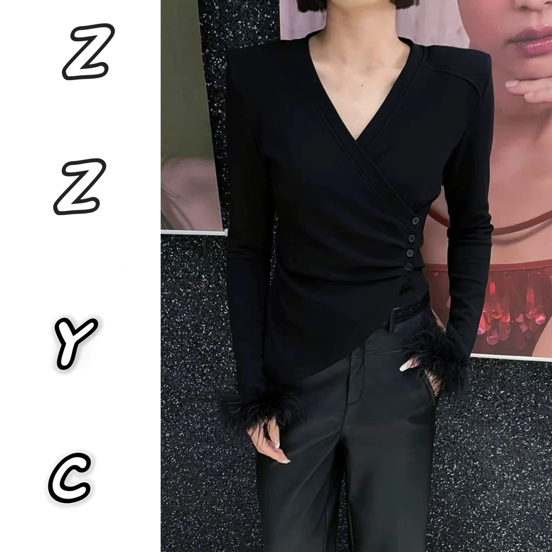 ZZ赵赵欧洲站2025冬新款轻奢风V领拼接毛毛袖加绒打底衫女百搭