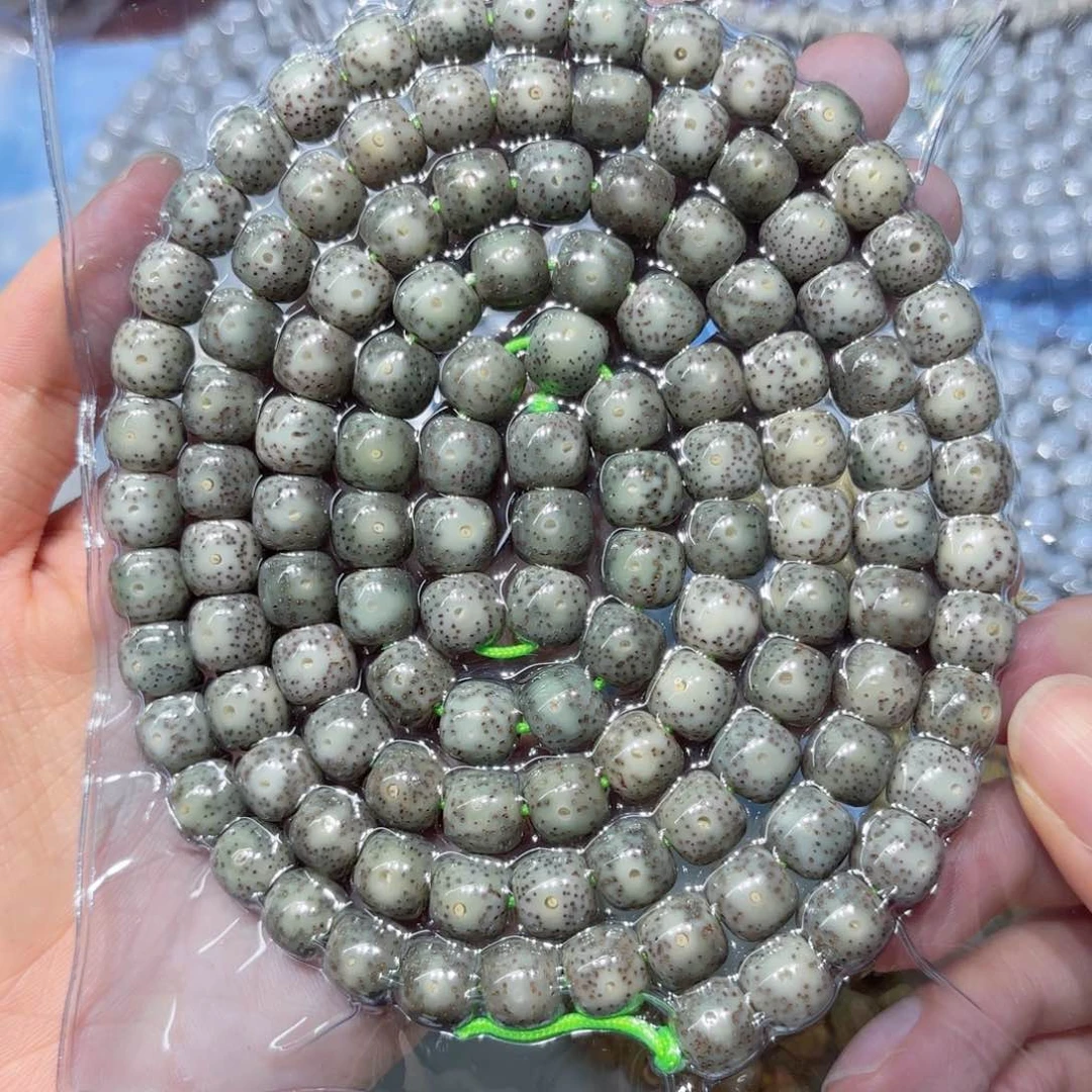 星月菩提吊坠石玉料10*9