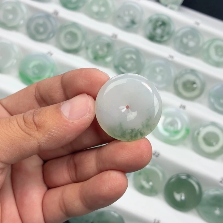 翡翠未镶嵌颈饰缅甸天然A货翡翠32.3-5.7