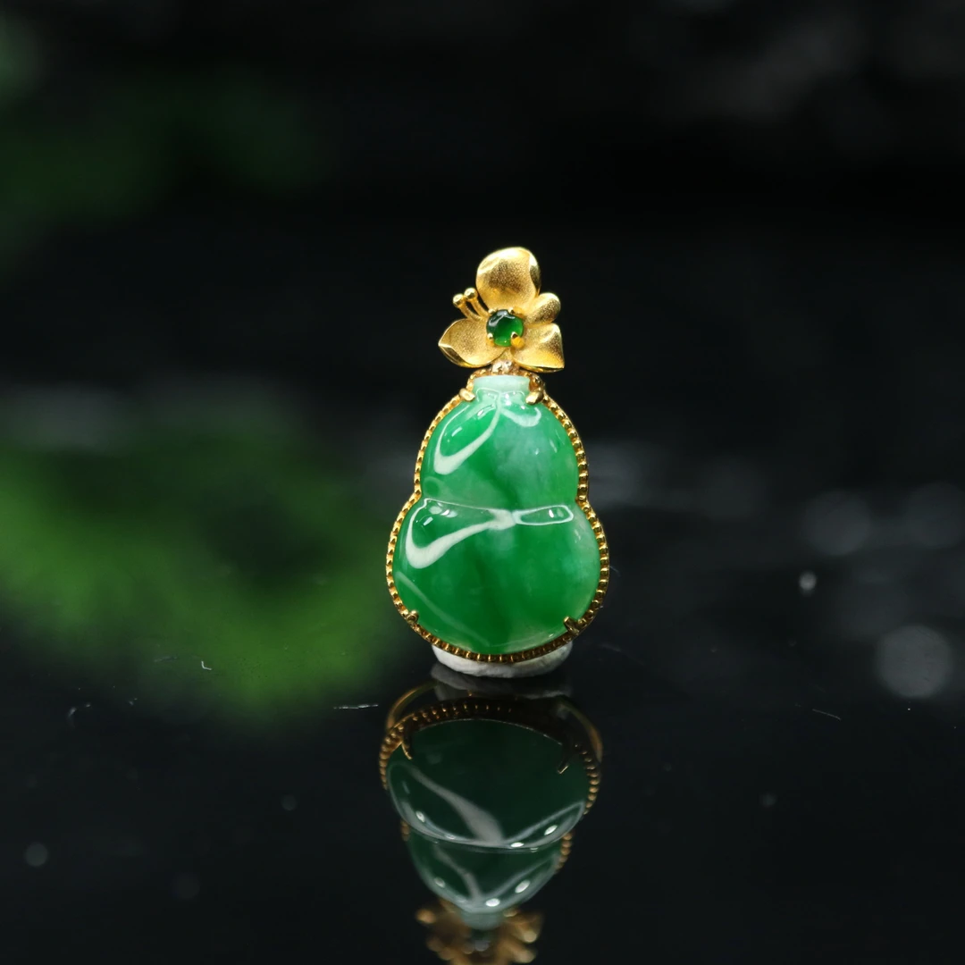 FC11天然缅甸翡翠A货18k绿葫芦吊坠/400276/保利厦门拍卖