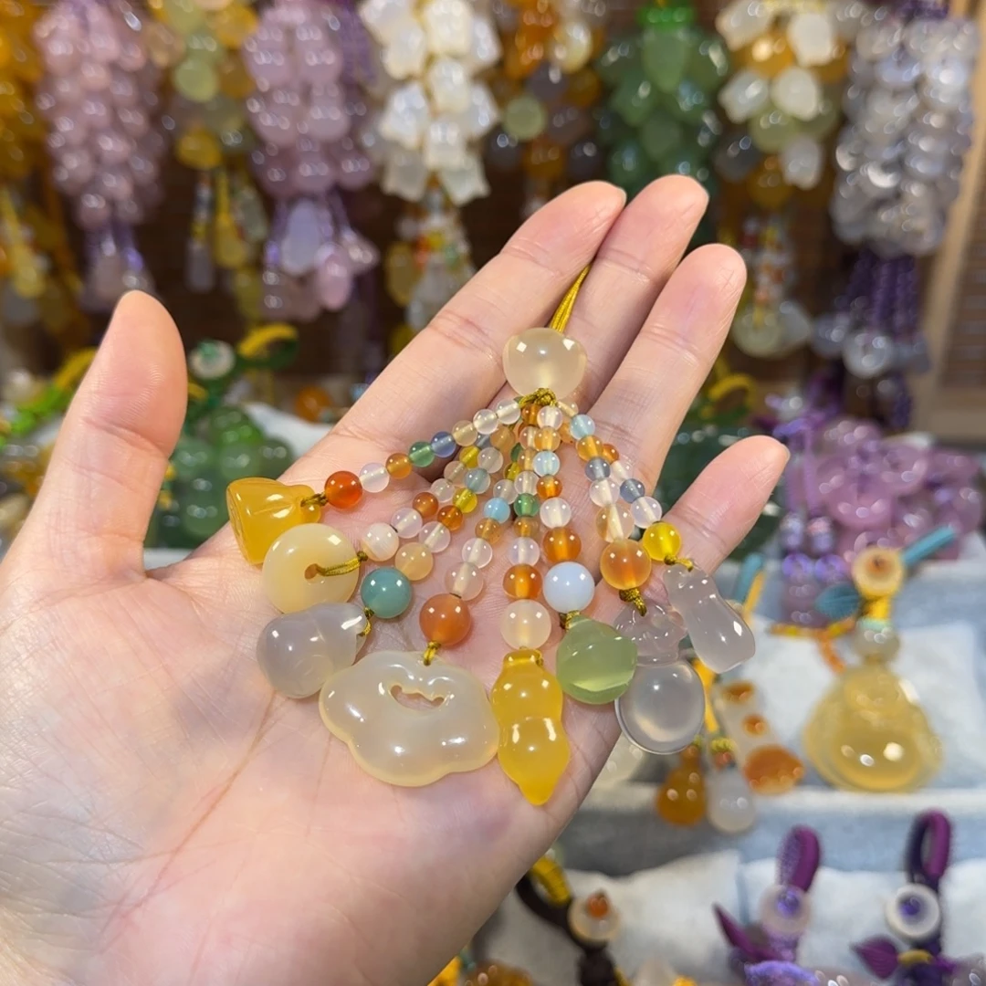 玛瑙/玉髓未镶嵌手机挂件