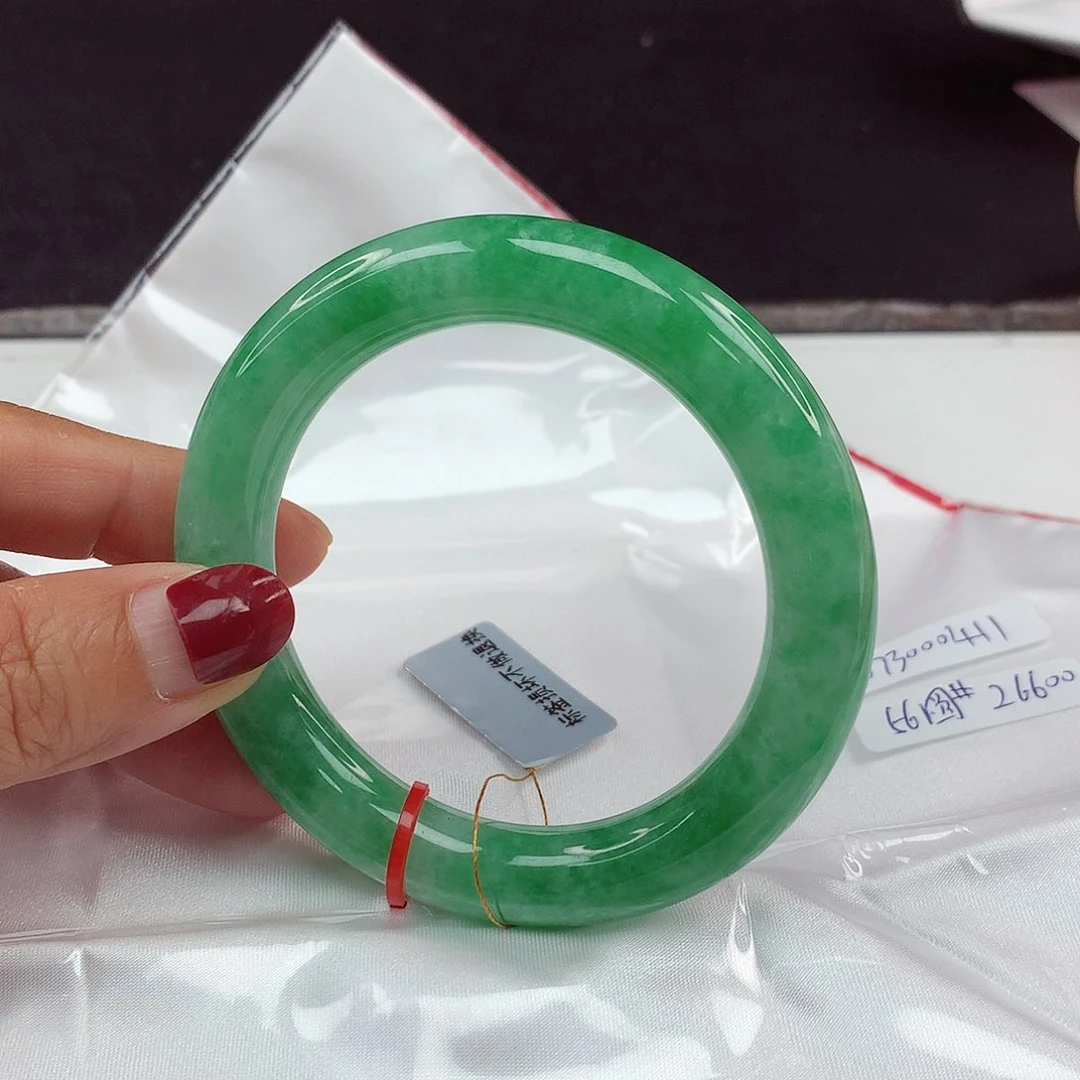 翡翠手镯未镶嵌56圈0411