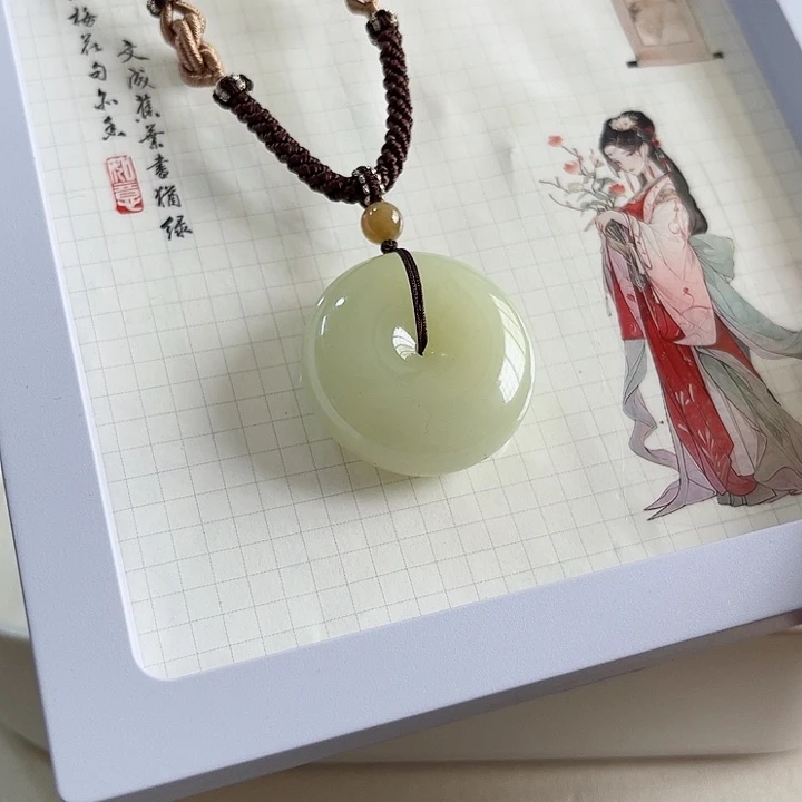 一***…和田玉未镶嵌颈饰