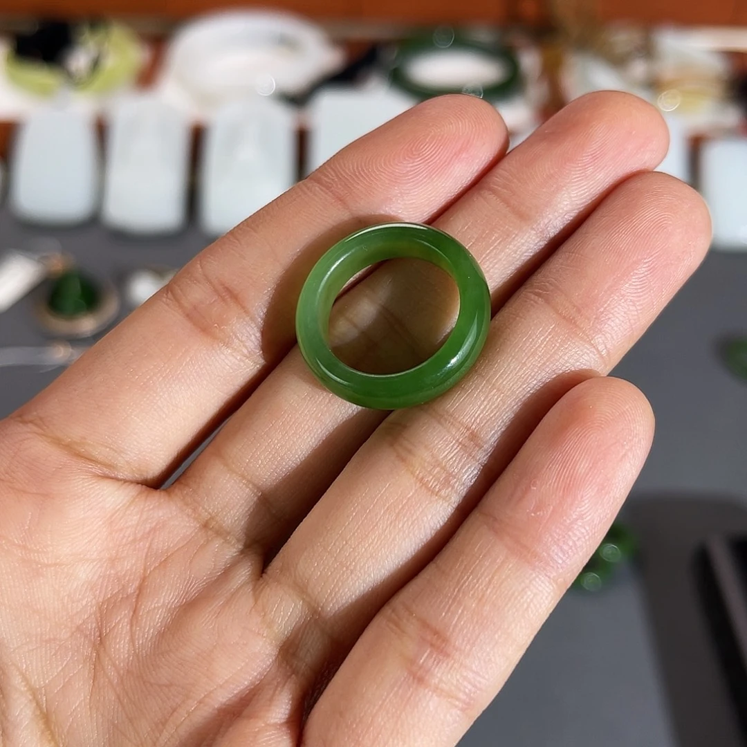 文***和田玉未镶嵌戒指