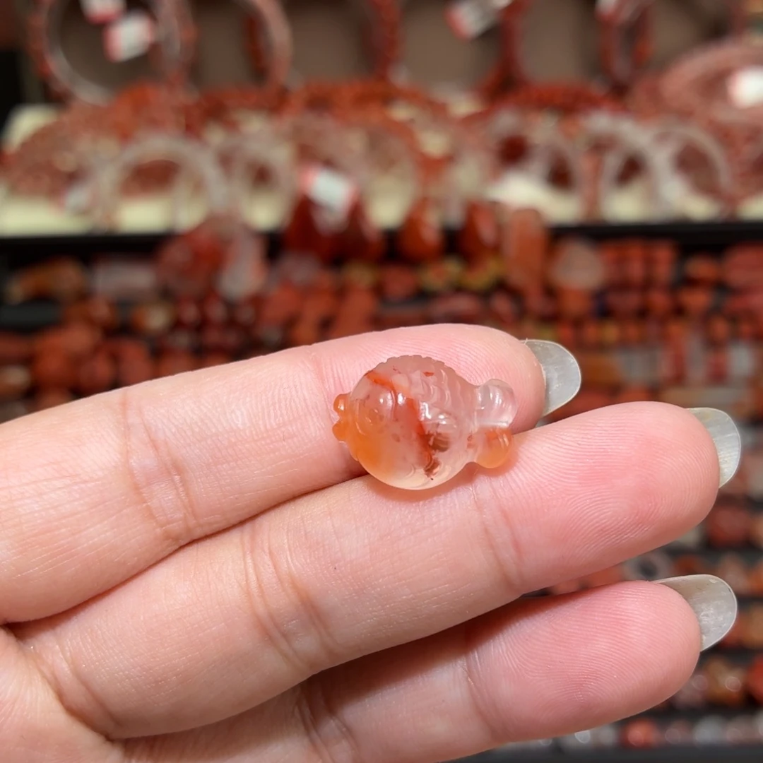 南红玛瑙未镶嵌颈饰通孔嘟嘟鱼