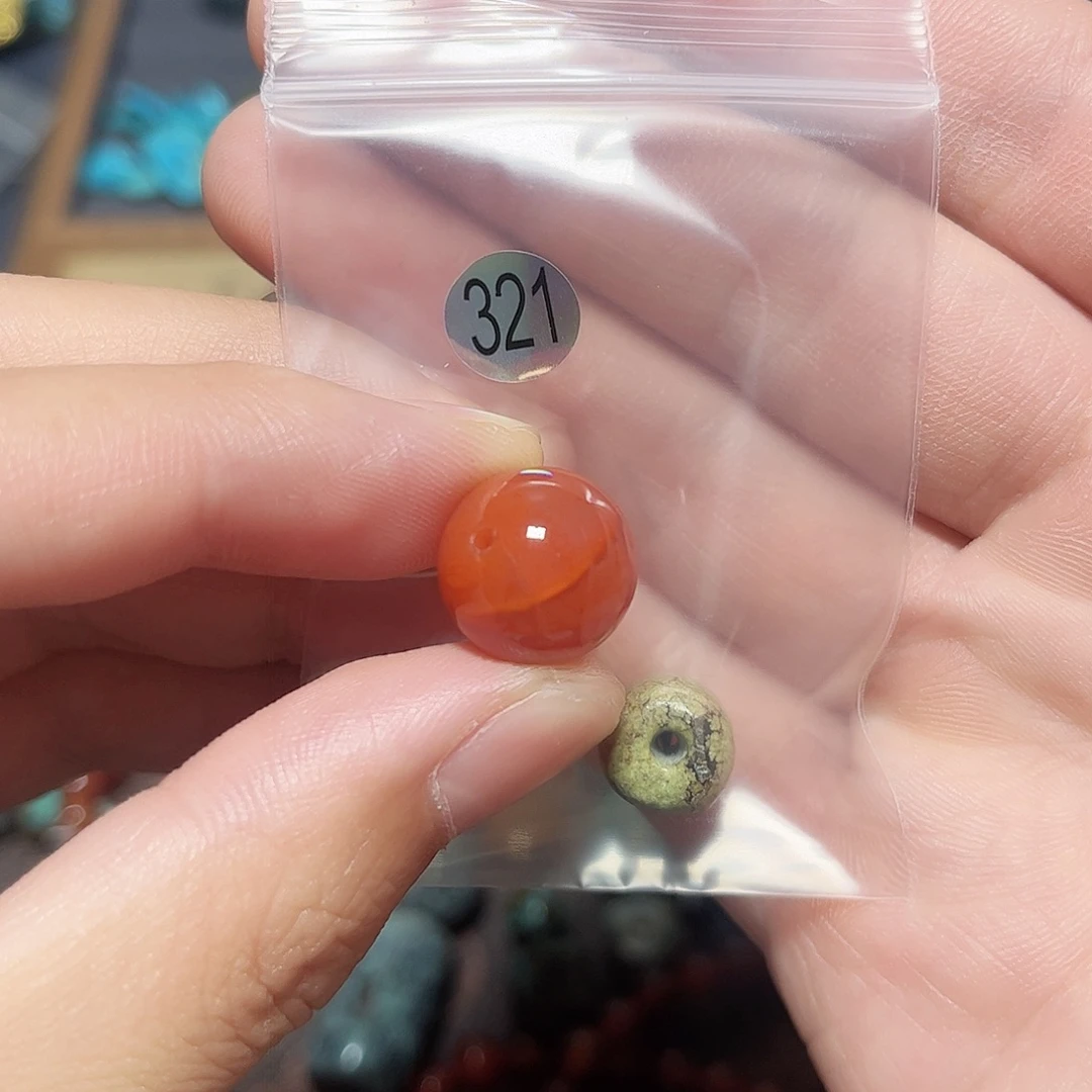 雪***晚未镶嵌圆珠桶珠老型手串！！玛瑙/玉髓