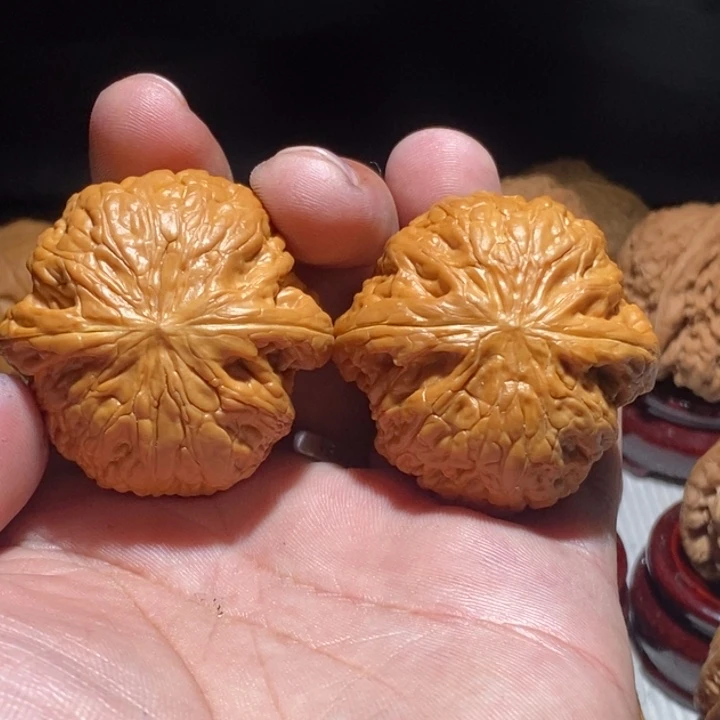 @***•文玩核桃把件43铁锤