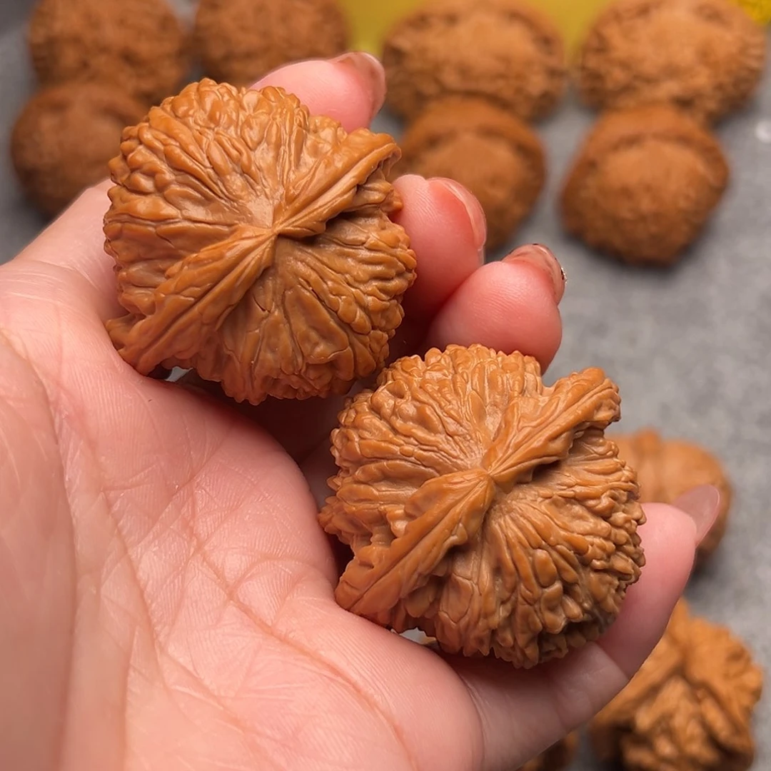 把件文玩核桃?精品粗棱白狮子43全品