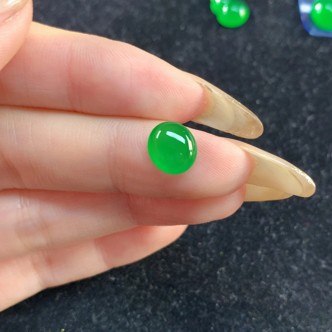 翡翠裸石9.3-8.18-3.74