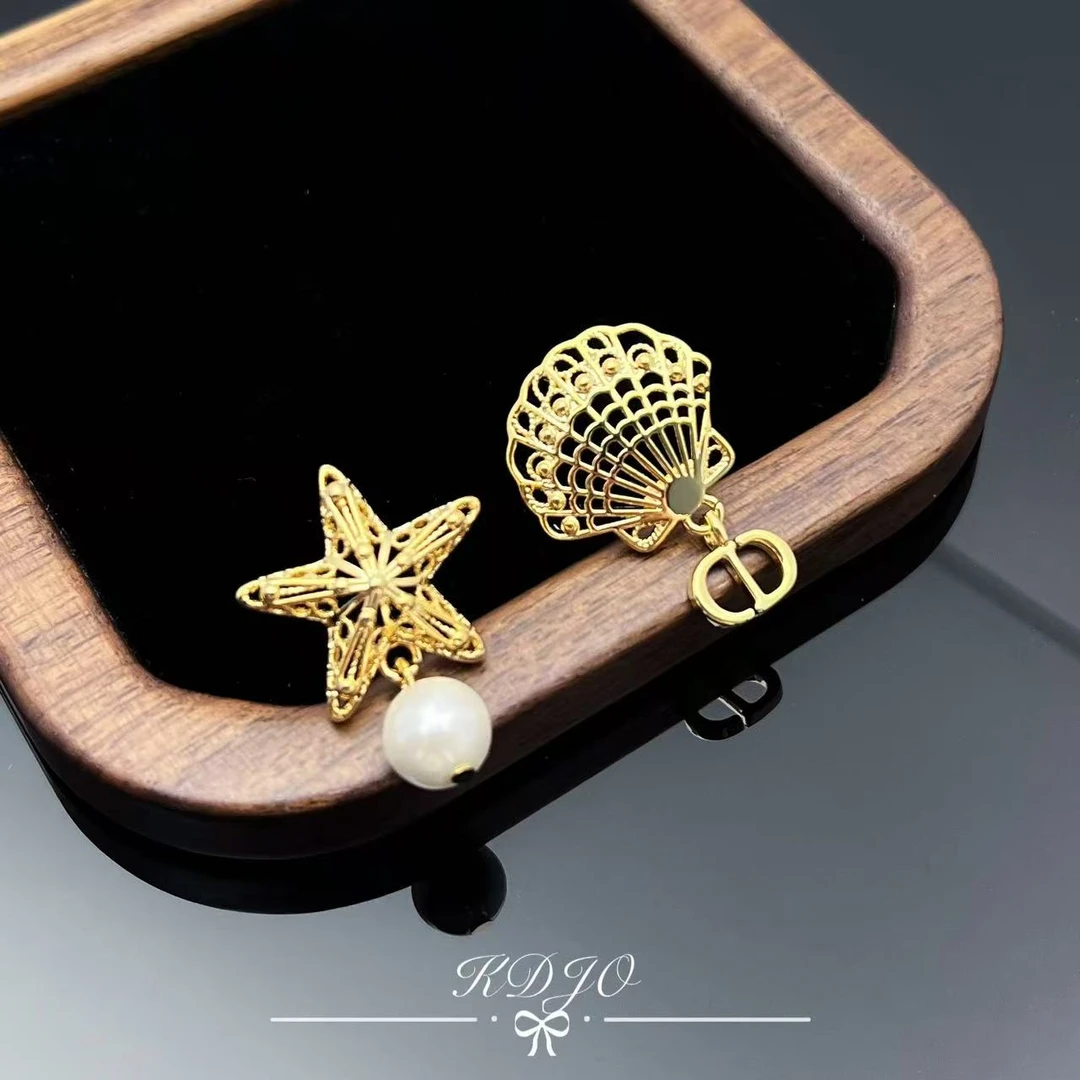 铜合金耳饰 E0382法式复古新款时尚简约五角星耳钉风耳饰耳环女