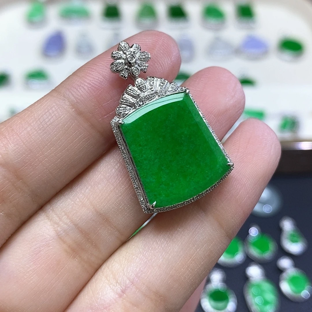 翡翠18K金镶嵌吊坠(不含链)