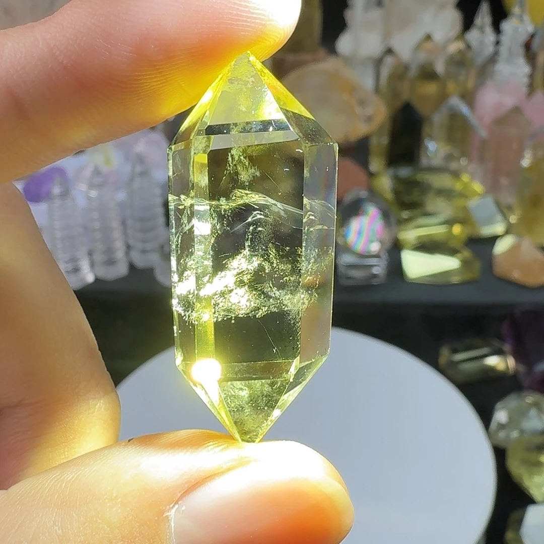 水晶珠宝半成品未镶嵌黄水晶