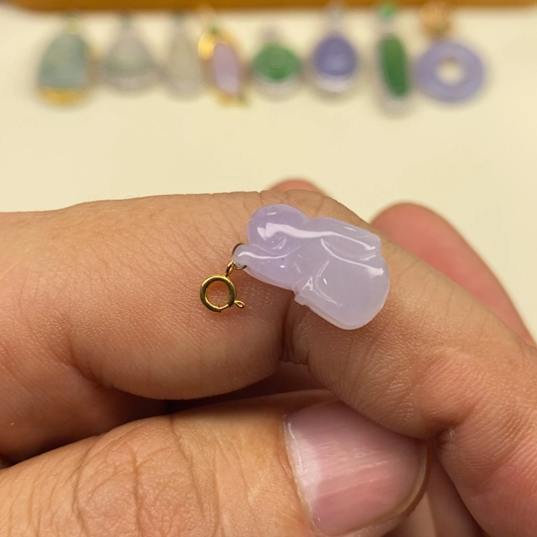 翡翠18K金镶嵌颈饰天然缅甸翡翠A货漏个