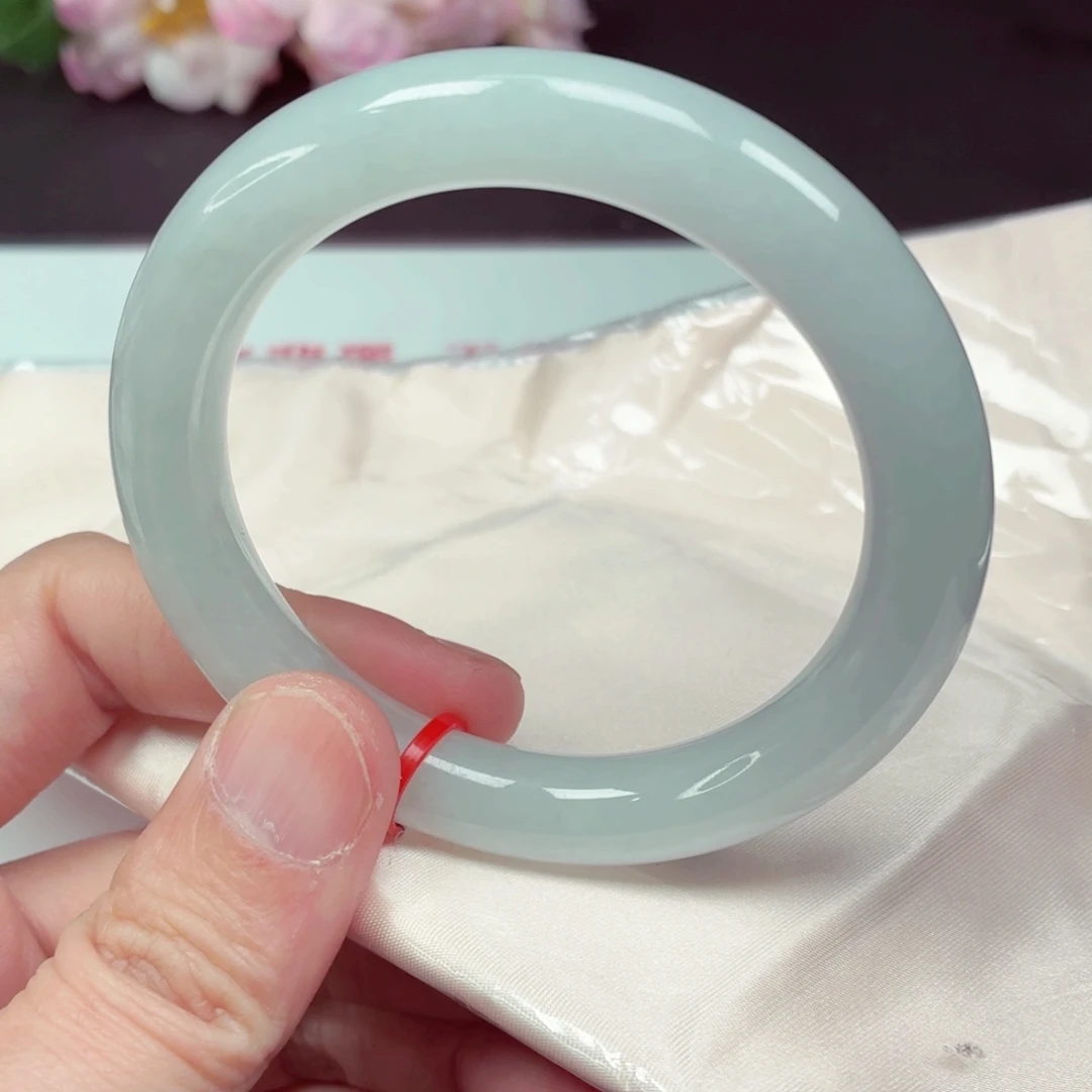 翡翠未镶嵌手镯57圈