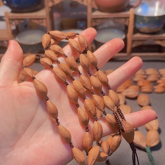 唐***室0.8小瓜子脖挂3通款