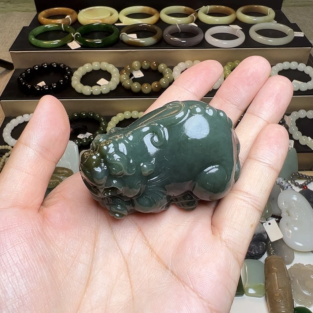 未镶嵌和田玉把件