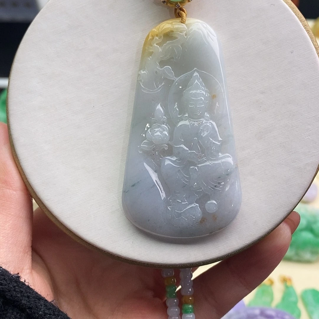 翡翠未镶嵌吊坠(赠链)