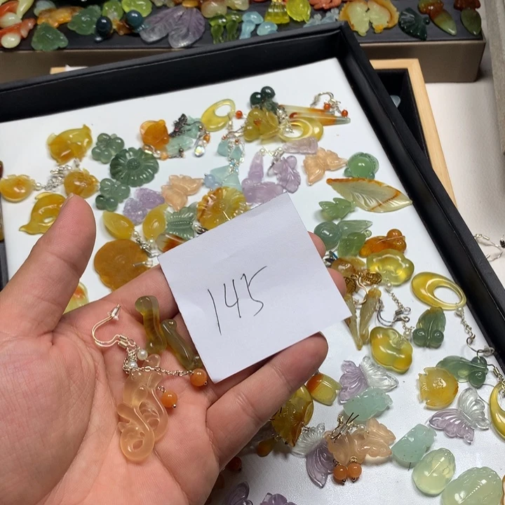 浴***生蛇纹石玉合金发夹