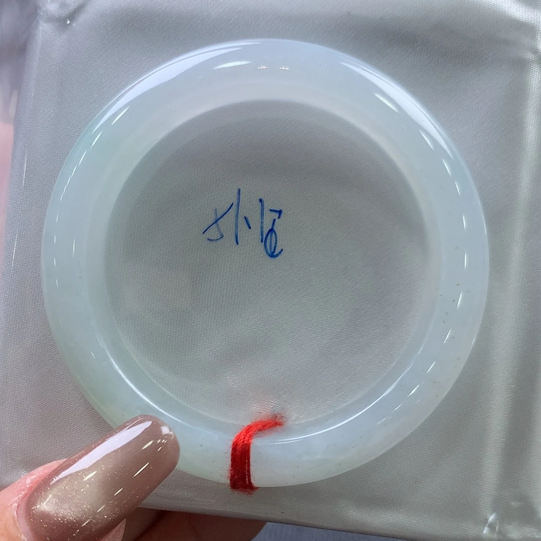 翡翠未镶嵌手镯51.2正圈