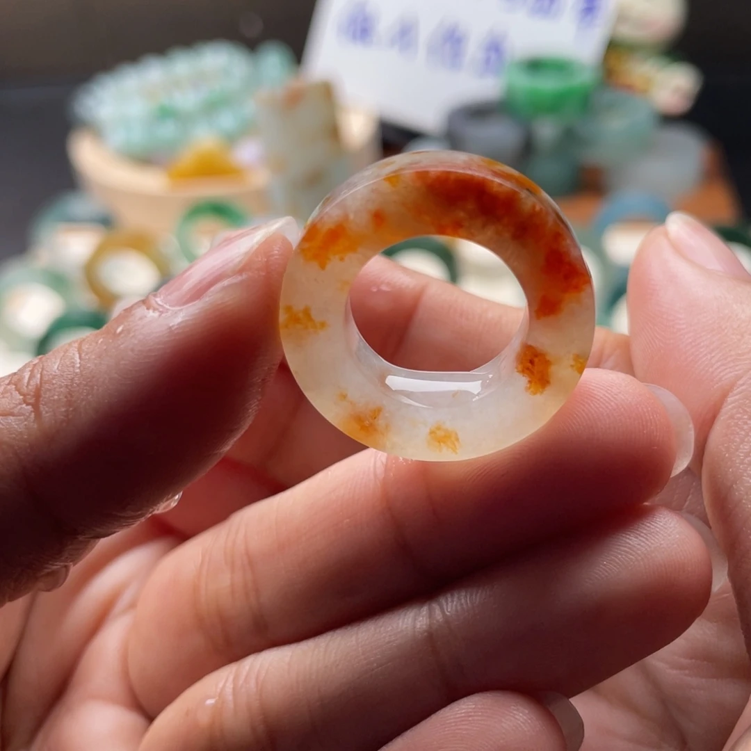 定制翡翠未镶嵌枫叶红