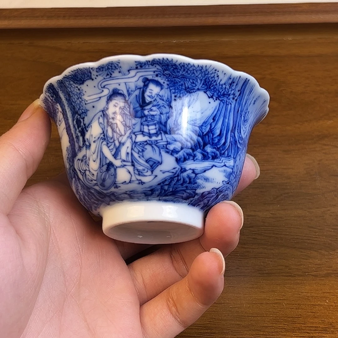 问青坊柴窑人物花口杯