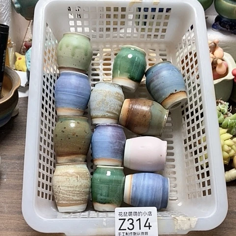 紫砂花盆314微瑕品口径2.5左右