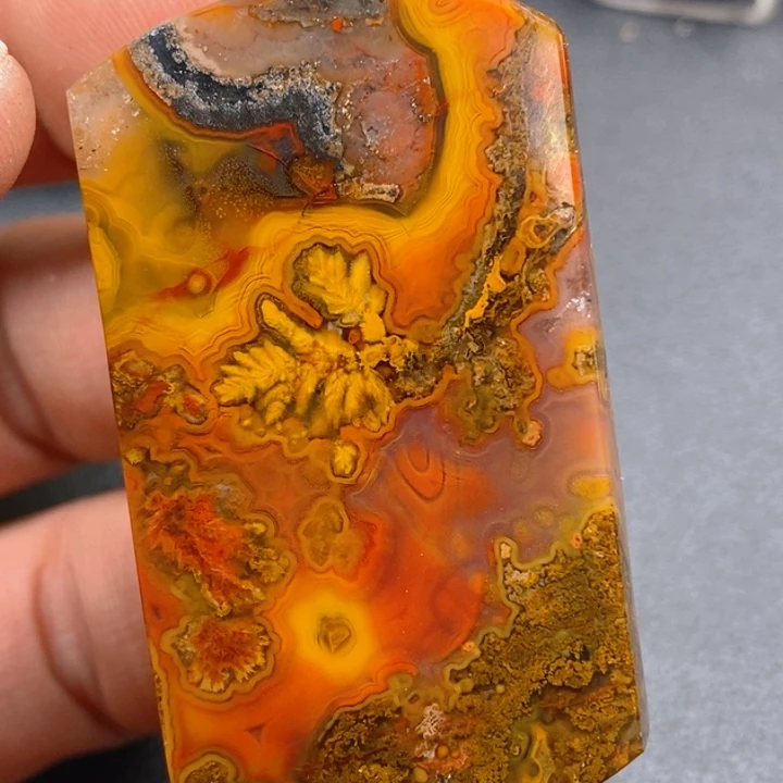 玛瑙/玉髓颈饰未镶嵌用**?
