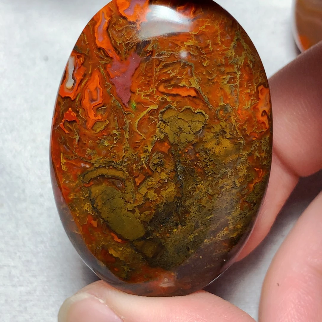 韩***生玛瑙/玉髓未镶嵌战国红