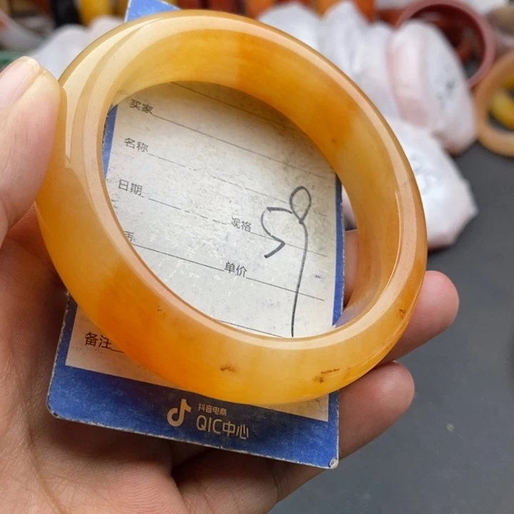 石英质玉未镶嵌手镯