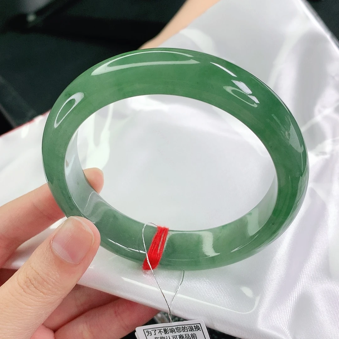 翡翠未镶嵌手镯60.5圈